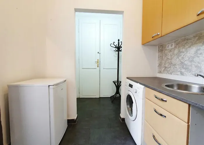 Vienna's Simmering Area, Budget-friendly 2br With Wifi & Tv Apartamento